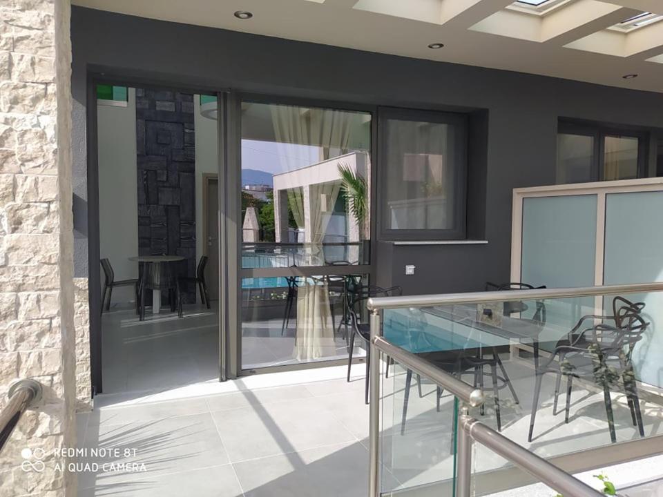 Amalia Deluxe Villas Vrasná Esterno foto