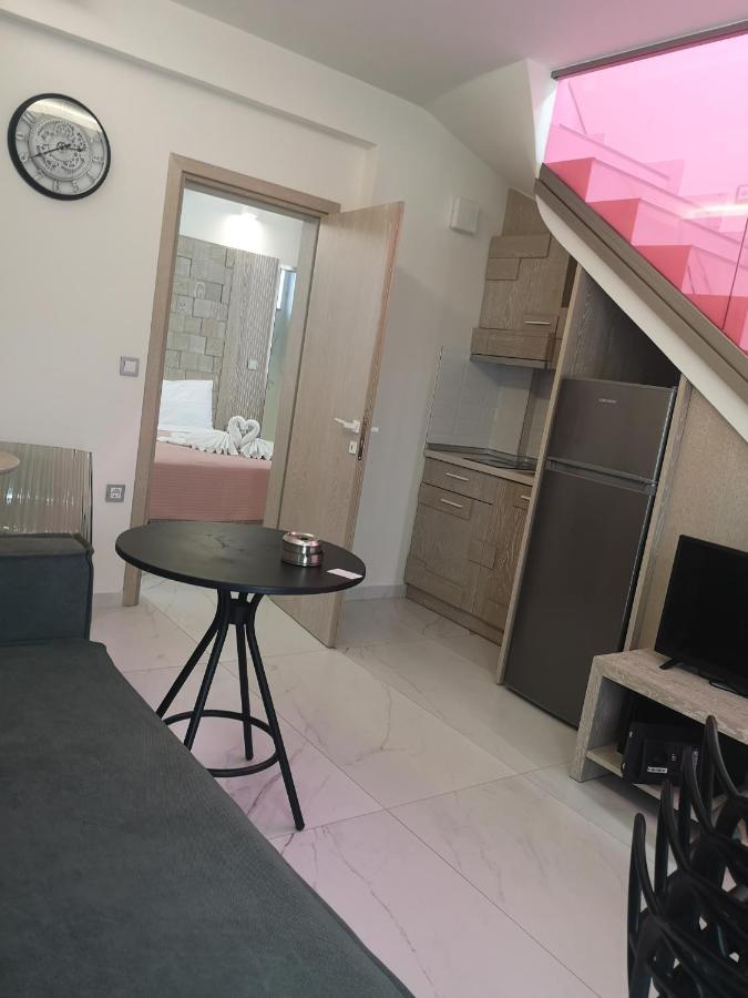 Amalia Deluxe Villas Vrasná Esterno foto
